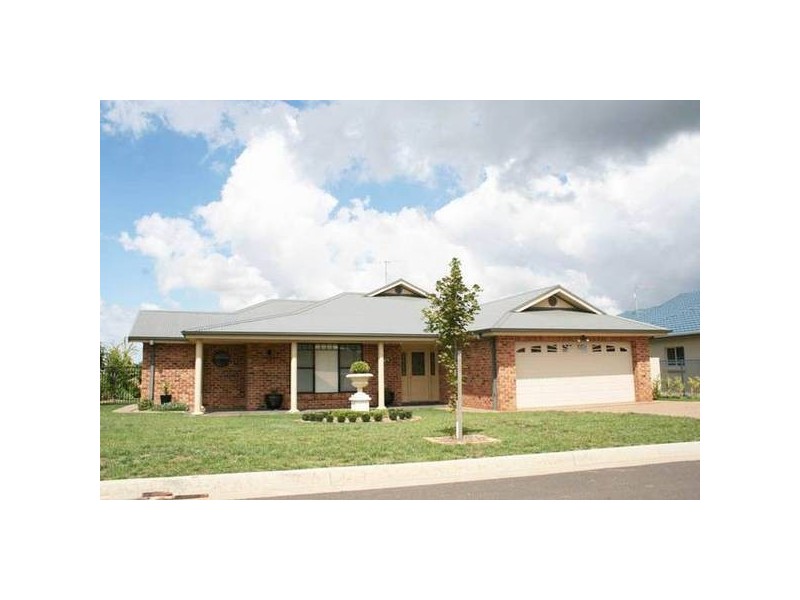 12 McIntosh Street, Orange NSW 2800