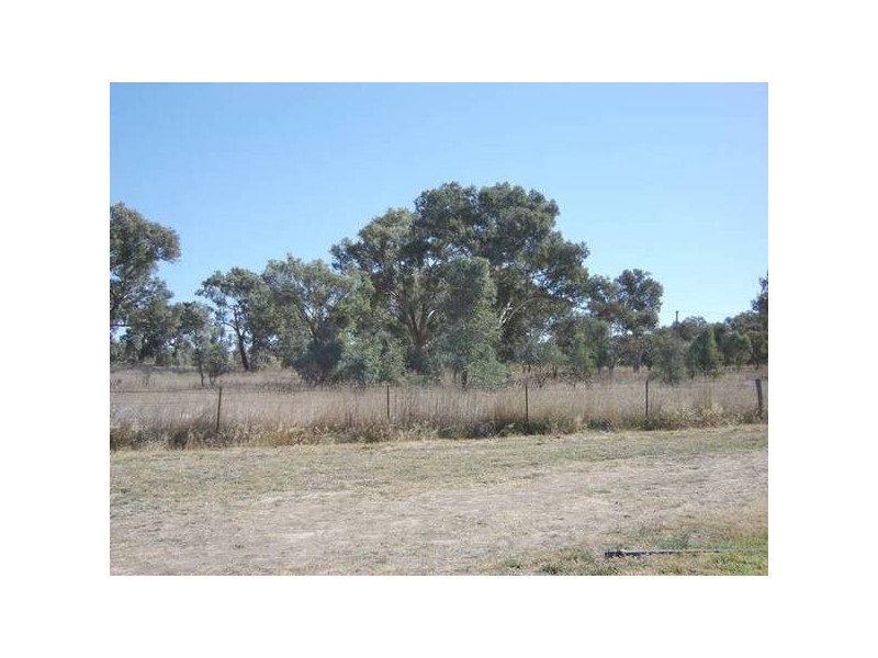 2 Mitchell Highway, Molong NSW 2866