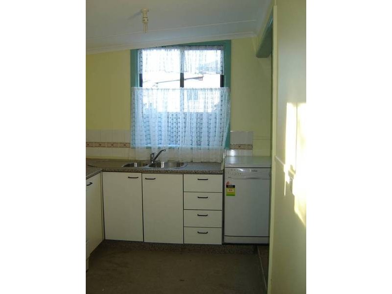 13 Betts Street, Molong NSW 2866