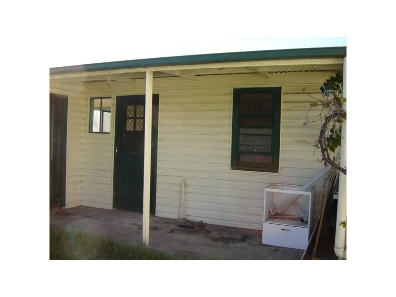 13 Betts Street, Molong NSW 2866