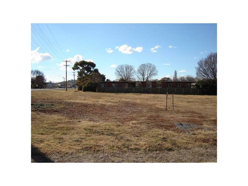 1 Charles Street, Blayney NSW 2799