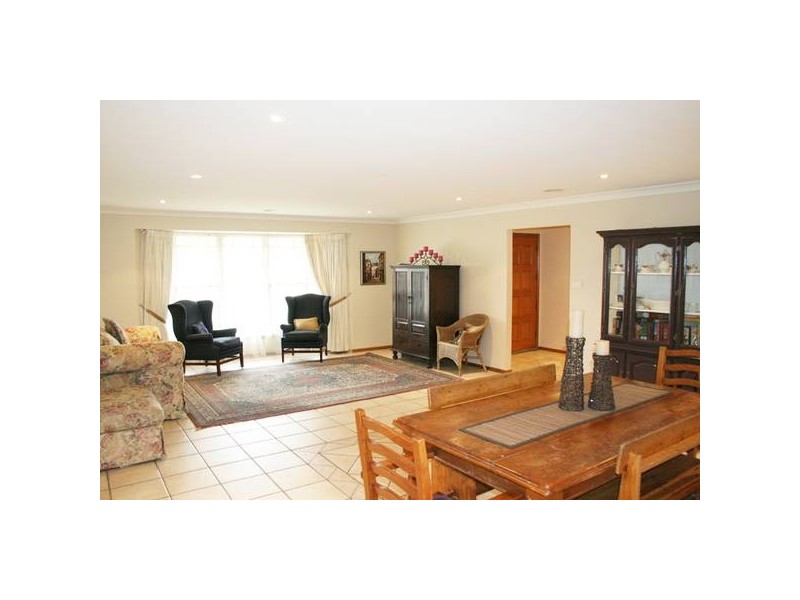 Melaleuca Way, Orange NSW 2800