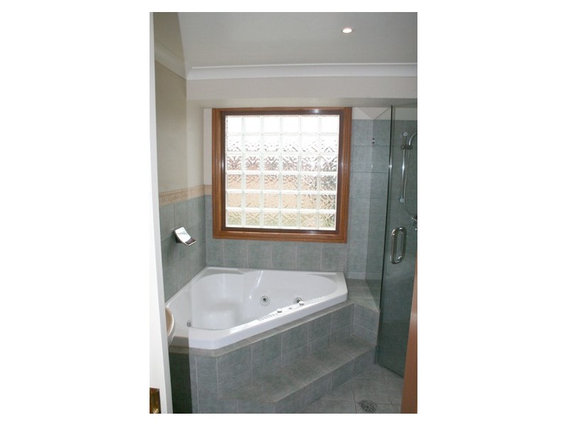 Melaleuca Way, Orange NSW 2800