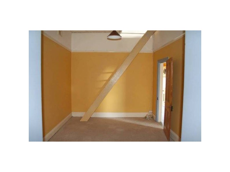 Crowson Street, Millthorpe NSW 2798