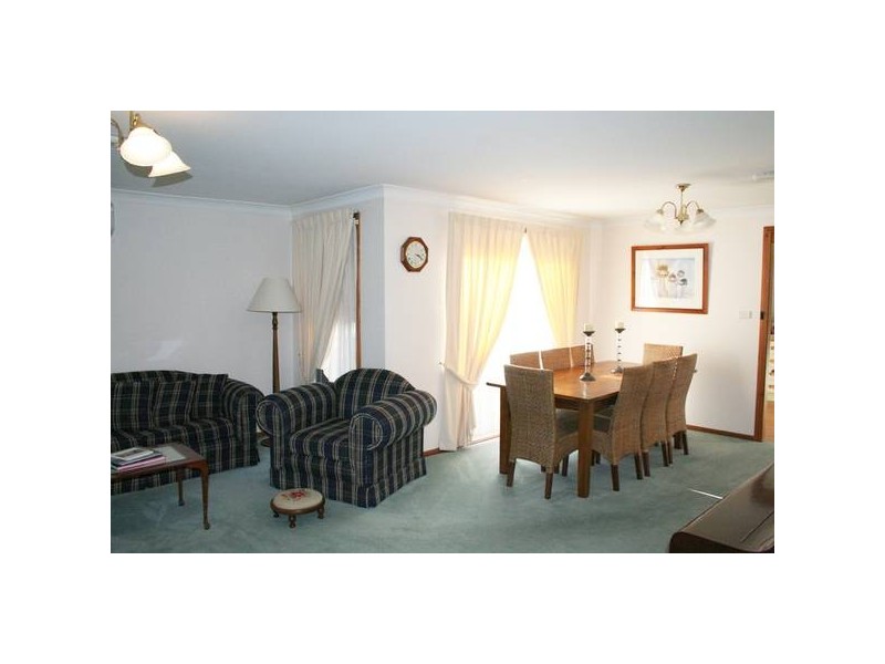 Amana Circuit, Orange NSW 2800