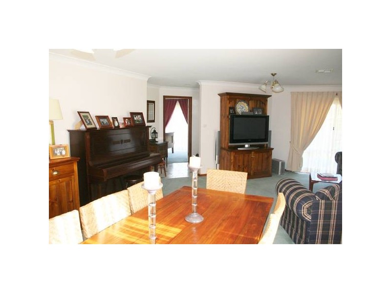 Amana Circuit, Orange NSW 2800