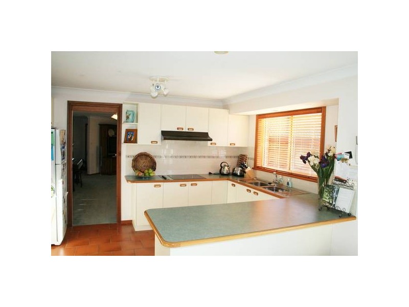 Amana Circuit, Orange NSW 2800