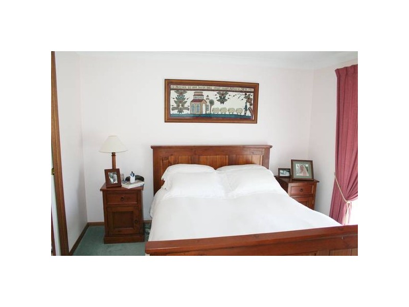 Amana Circuit, Orange NSW 2800