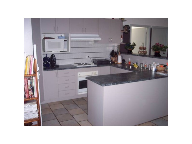 14 Queen Street, Blayney NSW 2799