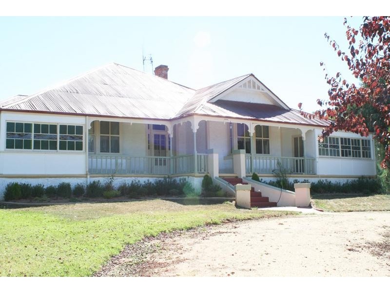- Newbridge Road, Blayney NSW 2799