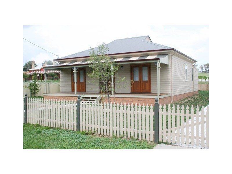 22 Elliott Street, Millthorpe NSW 2798