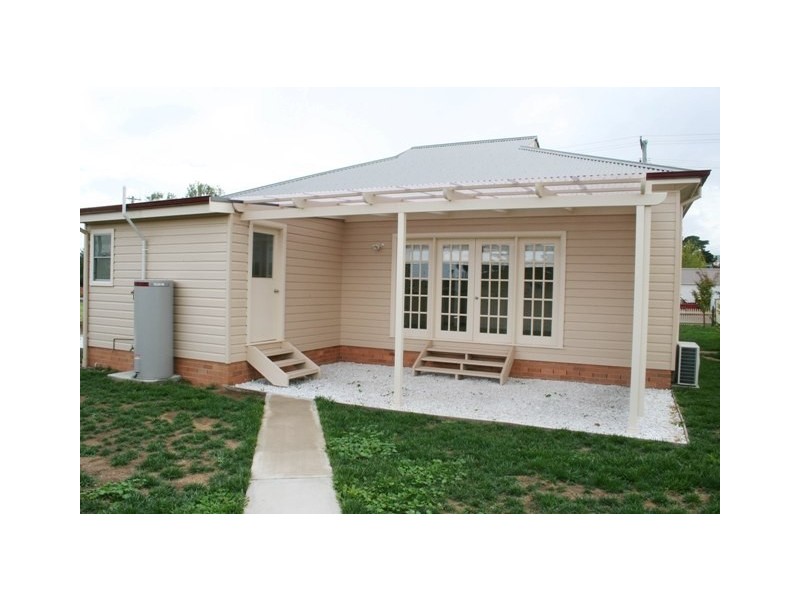 22 Elliott Street, Millthorpe NSW 2798