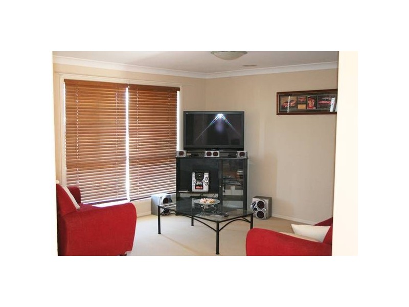 48 Quinlan Run, Orange NSW 2800