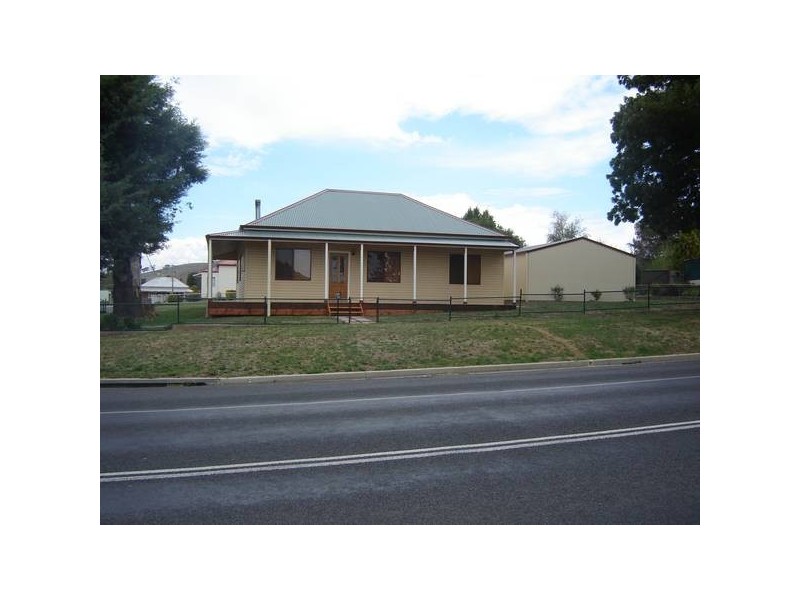 40 Martha Street, Blayney NSW 2799
