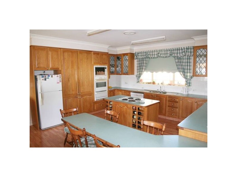 Icely Road, Orange NSW 2800