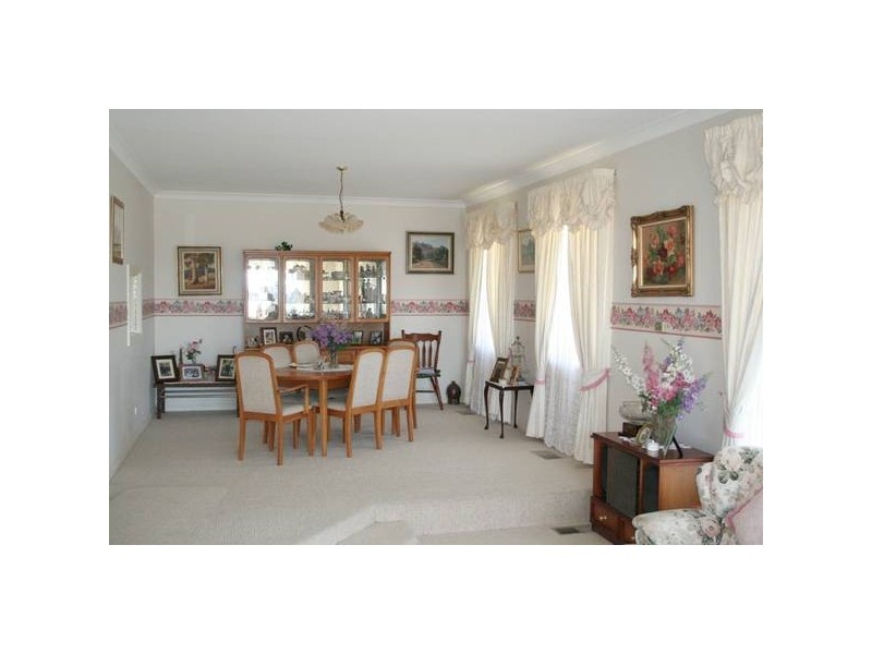 Icely Road, Orange NSW 2800