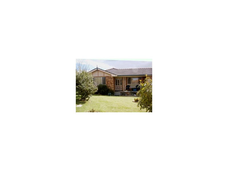 76 Turner Crescent, Orange NSW 2800