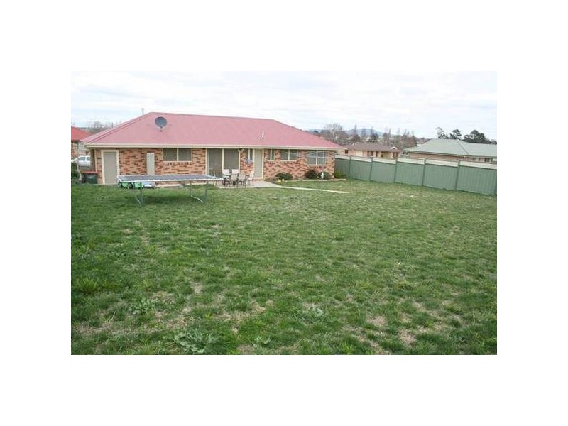 42 Quinlan Run, Orange NSW 2800
