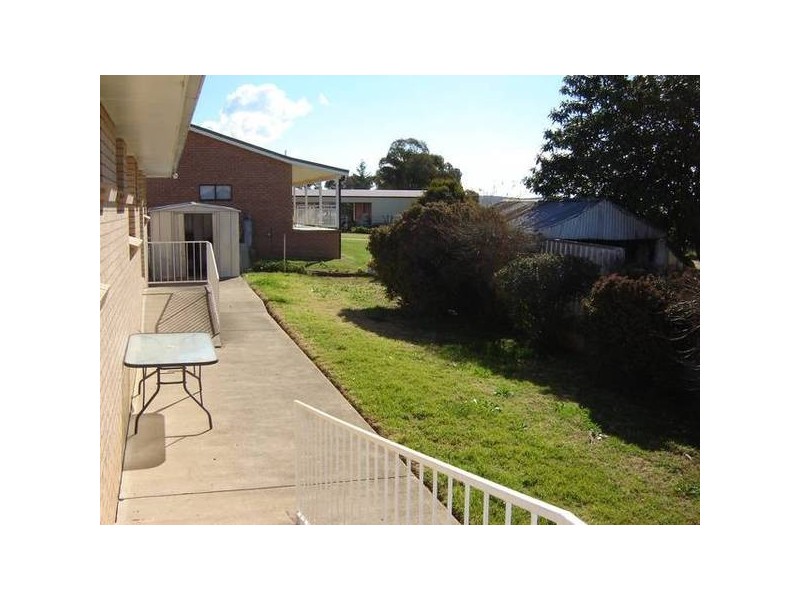 55 South Street, Molong NSW 2866