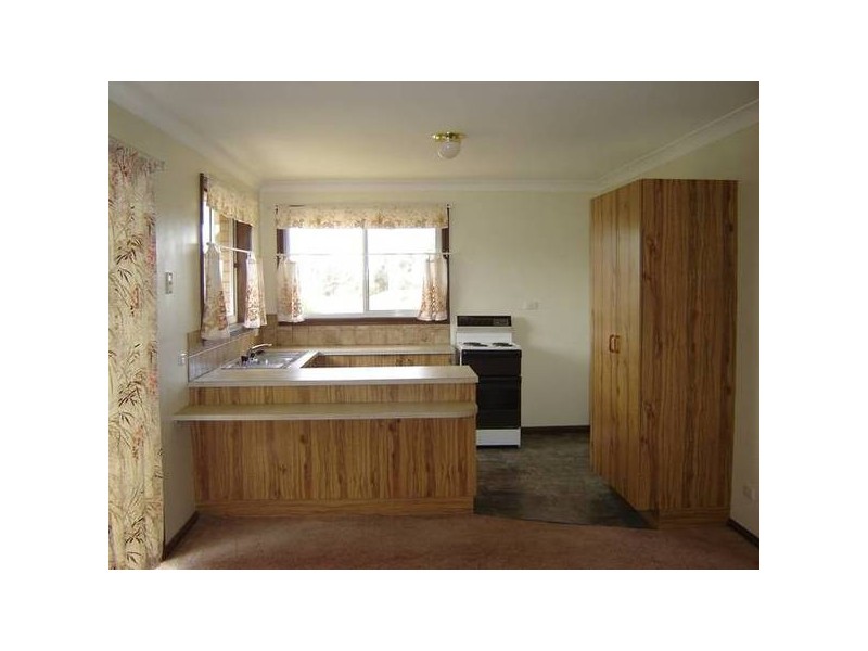 55 South Street, Molong NSW 2866