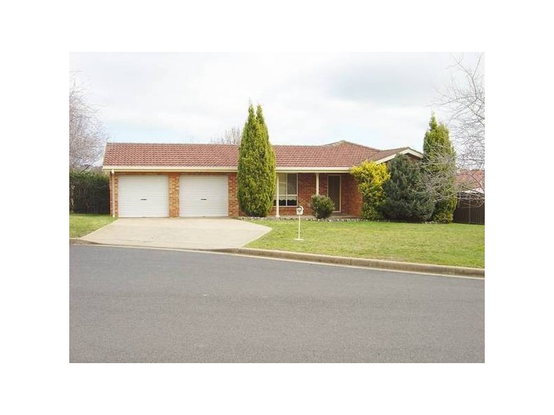 Nancy Place, Orange NSW 2800