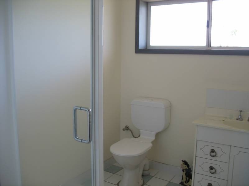 - Roma Road, Yeoval NSW 2868