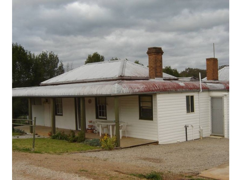 98 Manildra Road, Molong NSW 2866