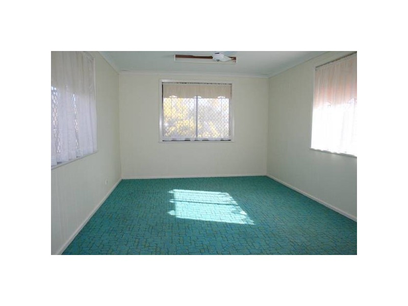 Caleula Crescent, Orange NSW 2800