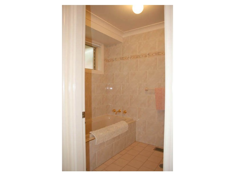 7 Saran Place, Orange NSW 2800