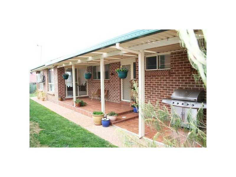 7 Saran Place, Orange NSW 2800