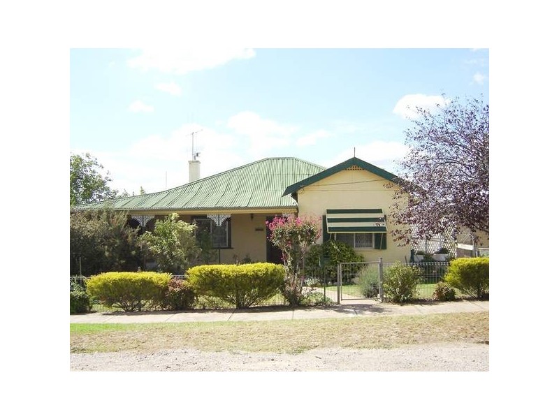 115 Bank, Molong NSW 2866