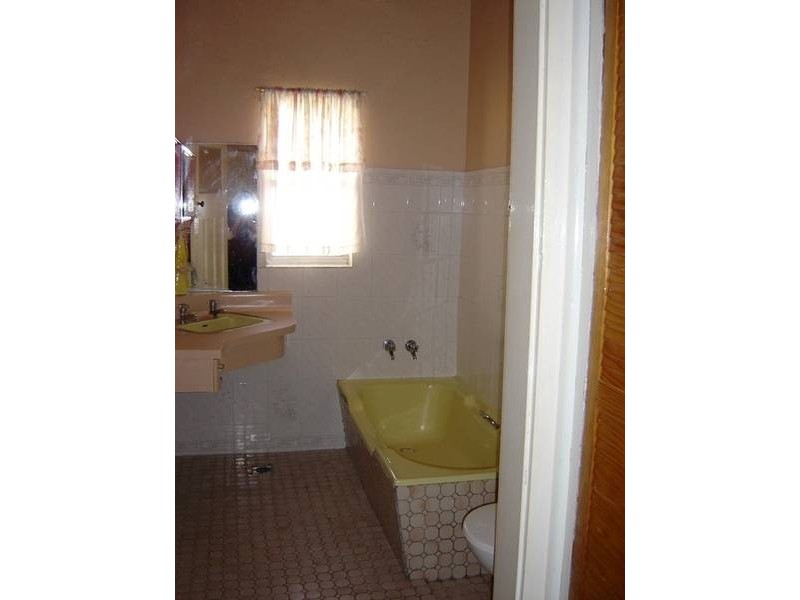 115 Bank, Molong NSW 2866