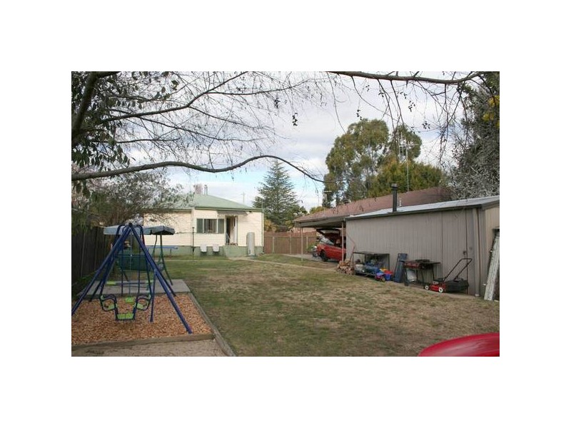 Sampson Street, Orange NSW 2800