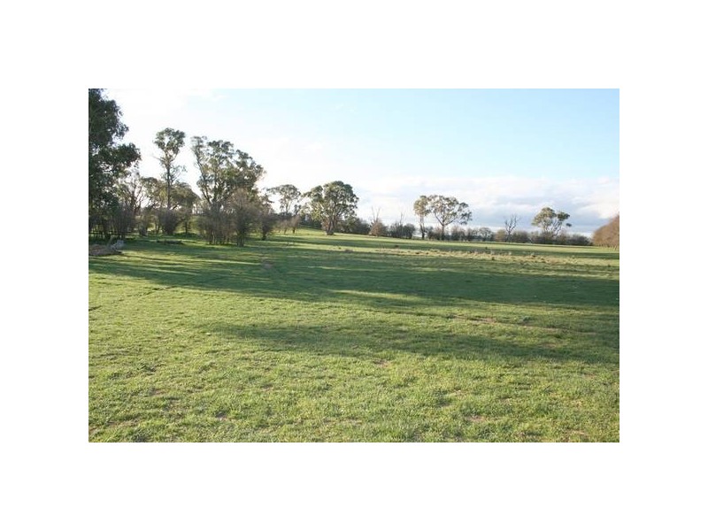 3 Orange Road, Millthorpe NSW 2798
