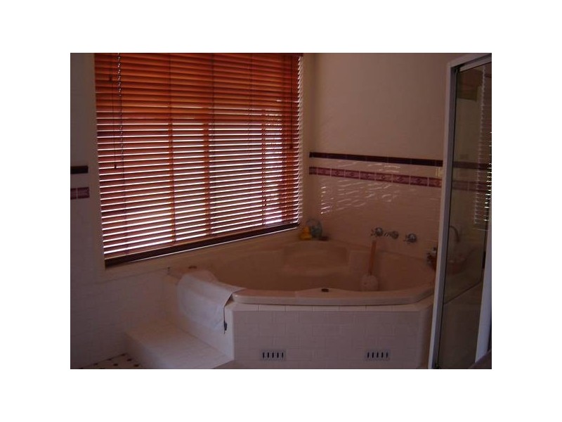 14 Carcoar Street, Blayney NSW 2799