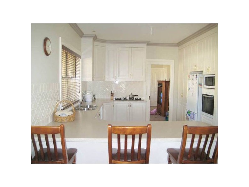 11 Charles Booth Way, Millthorpe NSW 2798