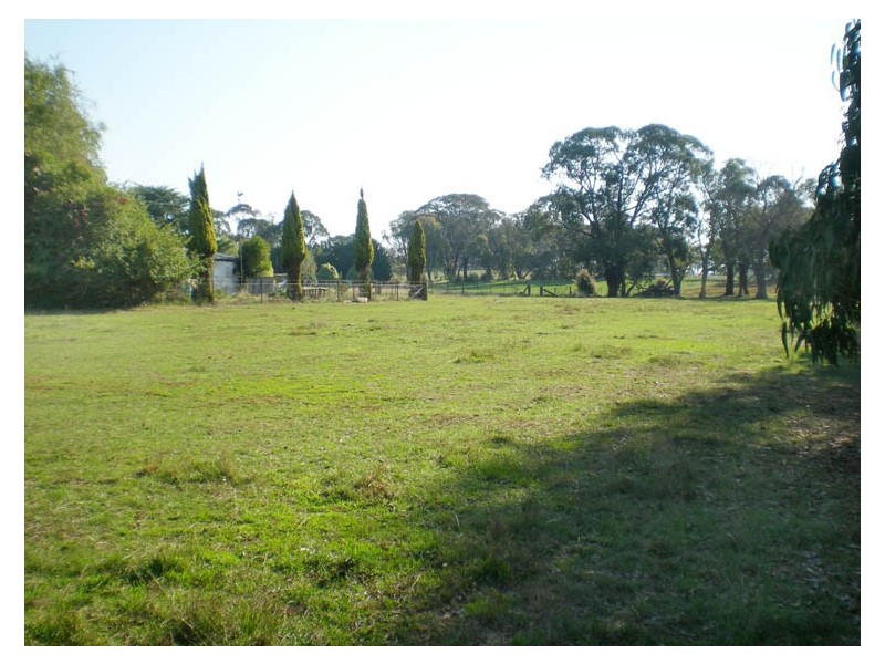 Burrendong Way, Orange NSW 2800