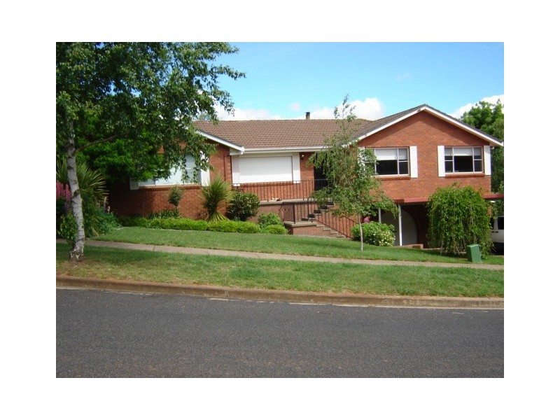 3 Athol Street, Blayney NSW 2799