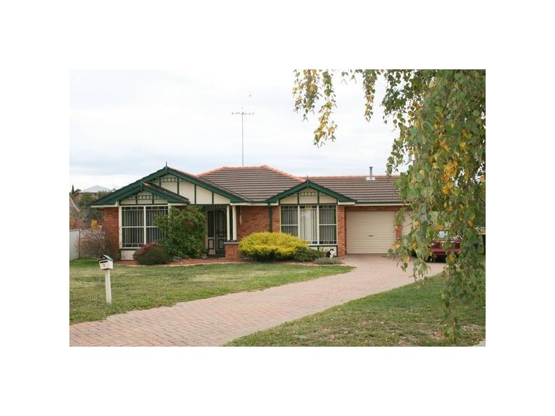 5 Yarrawong Place, Orange NSW 2800
