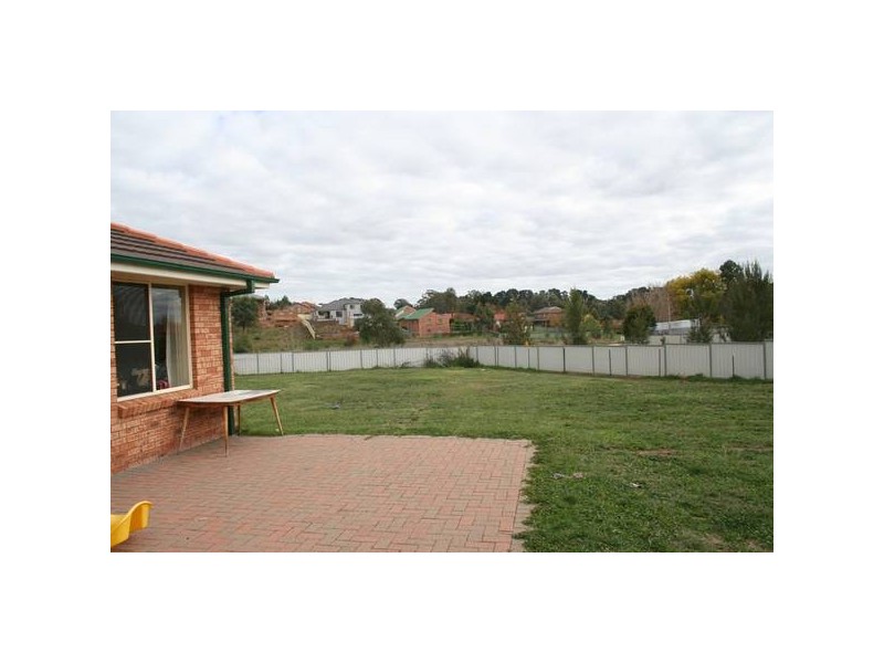 5 Yarrawong Place, Orange NSW 2800