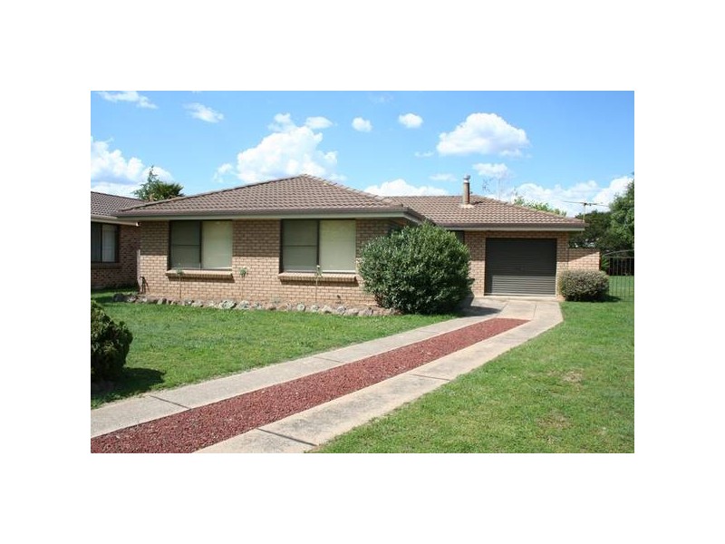 39 Torulosa Way, Orange NSW 2800