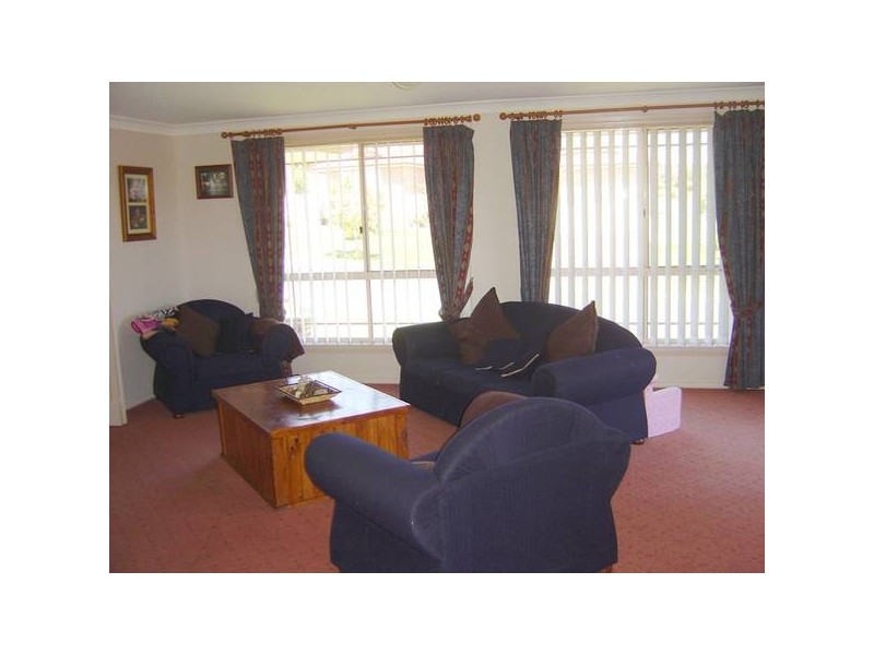 21 Pine Ridge Drive, Orange NSW 2800