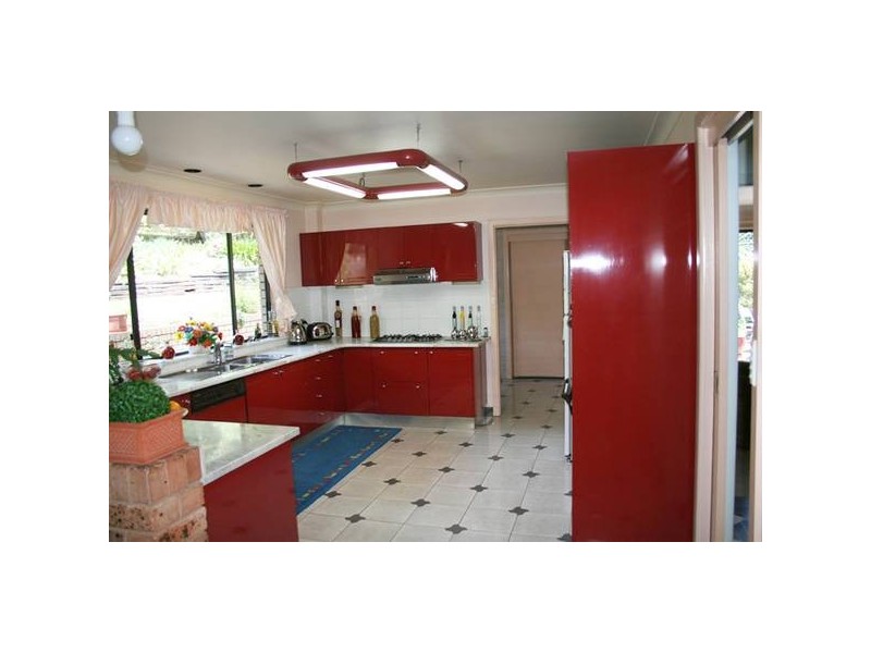 6 Yaraan Place, Orange NSW 2800