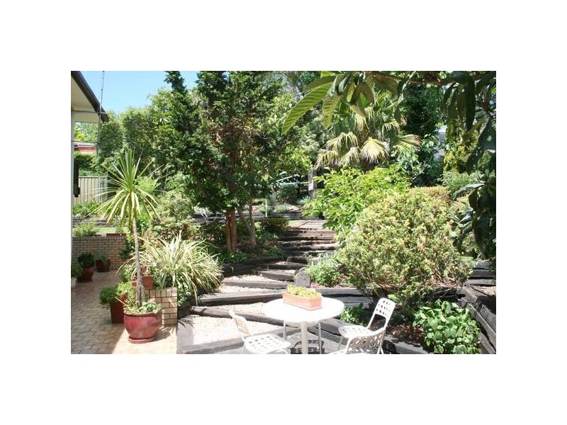 6 Yaraan Place, Orange NSW 2800
