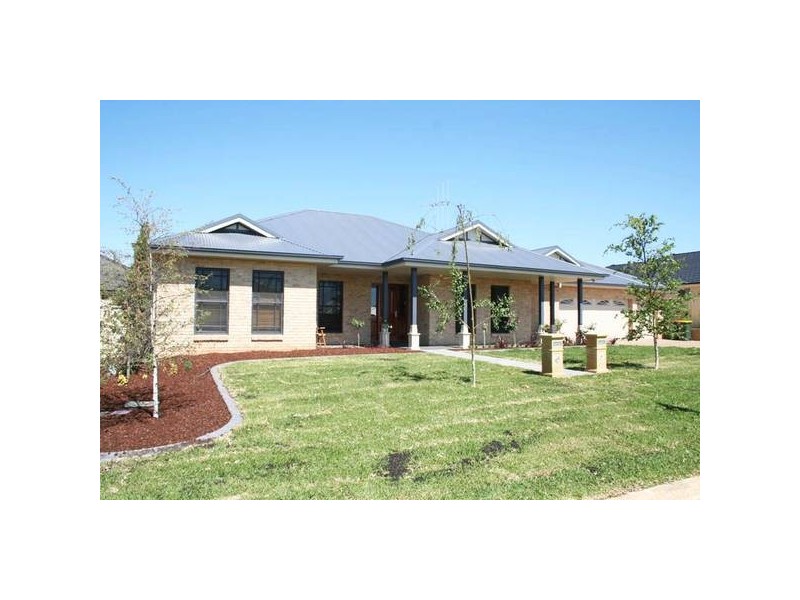 9 Jonathon Road, Orange NSW 2800