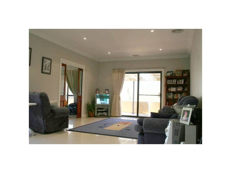 9 Jonathon Road, Orange NSW 2800