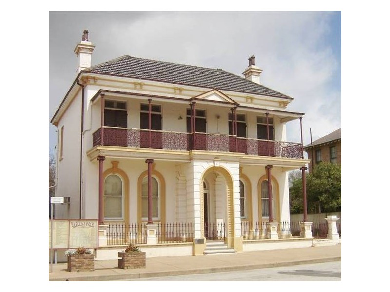 46 Bank, Molong NSW 2866