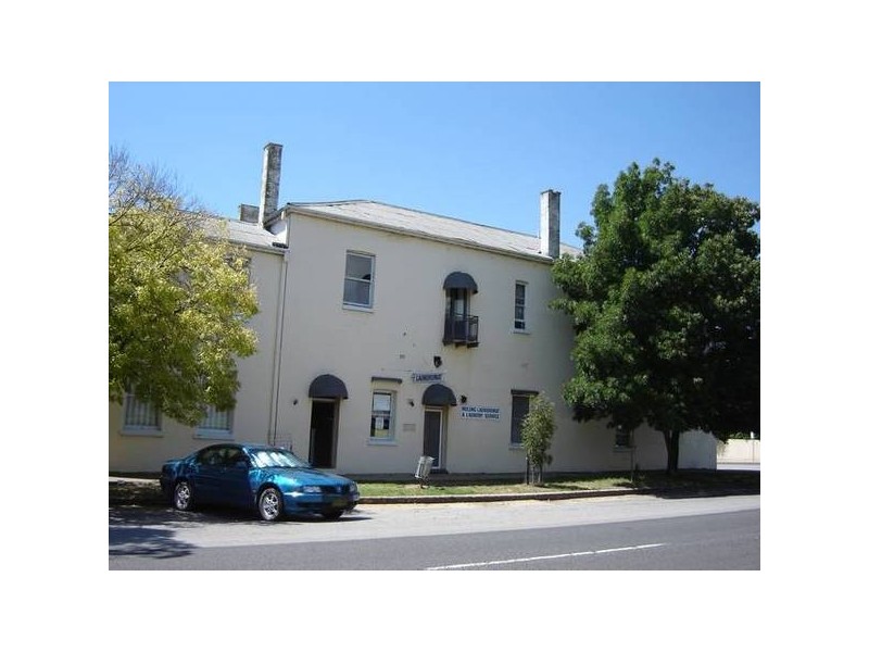 2/67 Bank, Molong NSW 2866