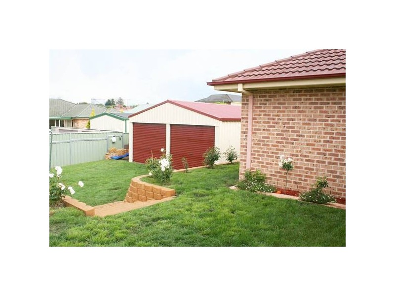 32 Coombes Place, Orange NSW 2800