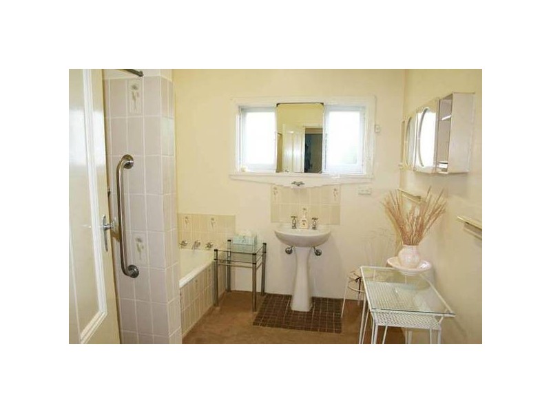 24-26 Clinton Street, Orange NSW 2800